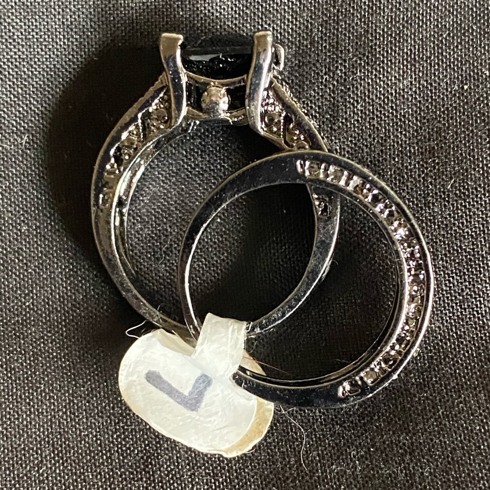 HP💎Black Sapphire 14KT Black Gold Filled Ring Set - Picture 6 of 15